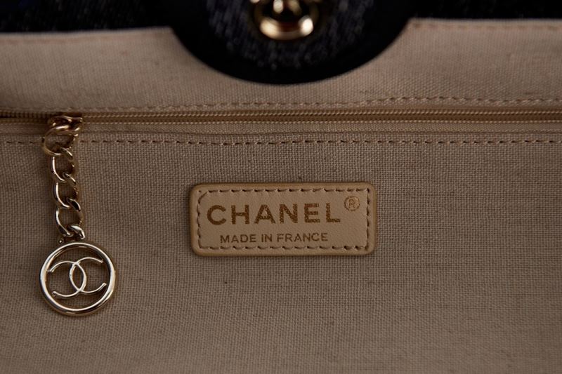 Ch**el shopping bags
